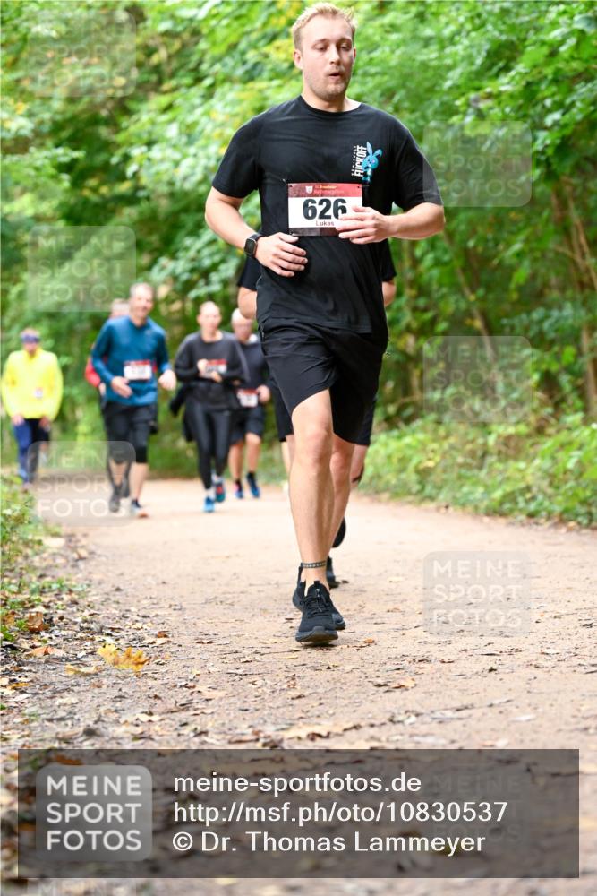 11.10.2026 - Bramfelder Halbmarathon 2026 Dr. Thomas Lammeyer http://msf.ph/oto/10830537 11.10.2026 11:13:32 Laufen 626 meine-sportfotos.de