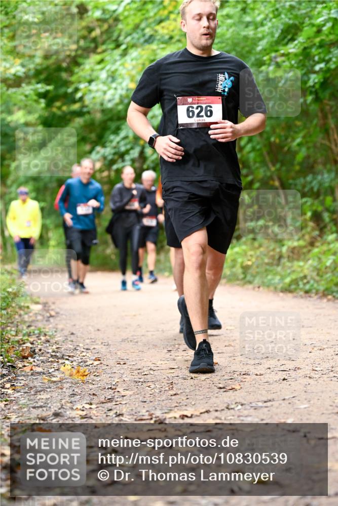 11.10.2026 - Bramfelder Halbmarathon 2026 Dr. Thomas Lammeyer http://msf.ph/oto/10830539 11.10.2026 11:13:32 Laufen 626 meine-sportfotos.de