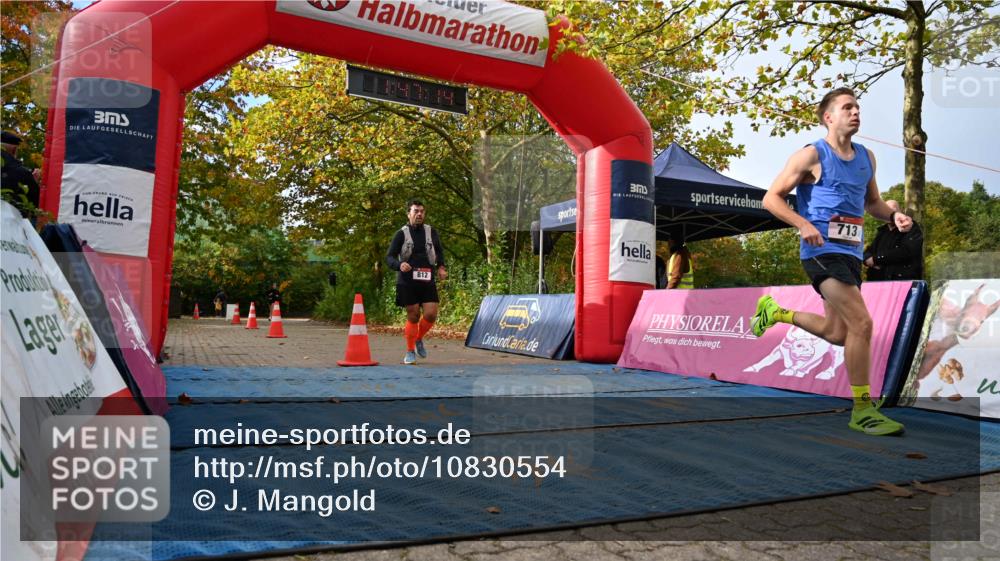 11.10.2026 - Bramfelder Halbmarathon 2026 J. Mangold http://msf.ph/oto/10830554 11.10.2026 11:17:13 Laufen 713, 812 meine-sportfotos.de