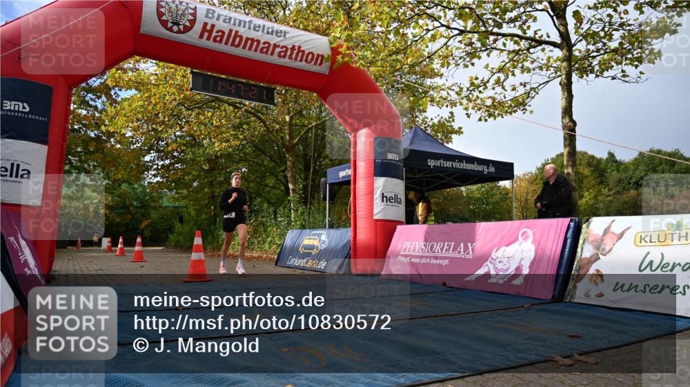 11.10.2026 - Bramfelder Halbmarathon 2026 J. Mangold http://msf.ph/oto/10830572 11.10.2026 11:17:20 Laufen 372 meine-sportfotos.de