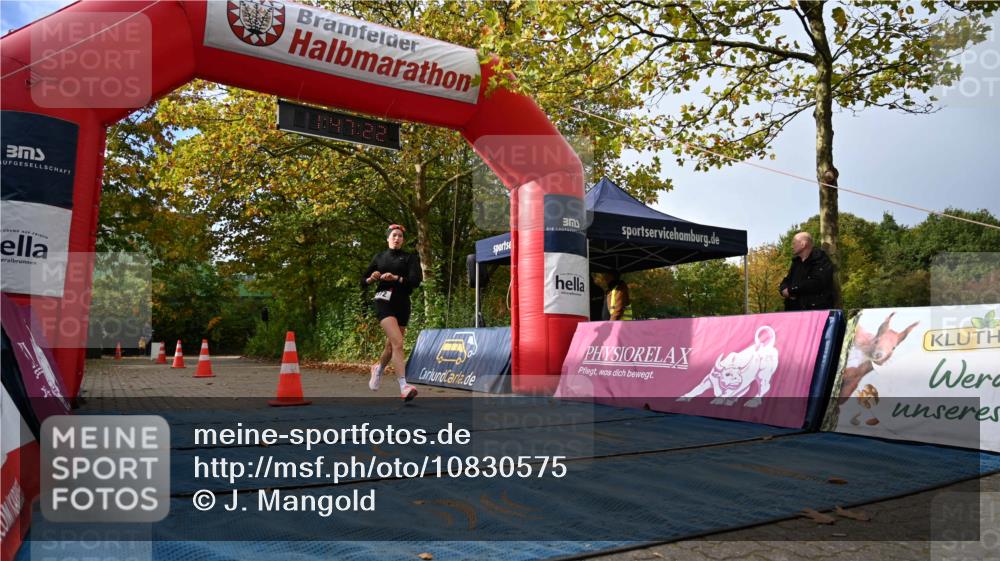 11.10.2026 - Bramfelder Halbmarathon 2026 J. Mangold http://msf.ph/oto/10830575 11.10.2026 11:17:20 Laufen 372 meine-sportfotos.de