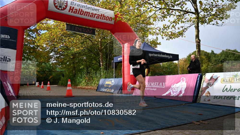 11.10.2026 - Bramfelder Halbmarathon 2026 J. Mangold http://msf.ph/oto/10830582 11.10.2026 11:17:21 Laufen 372 meine-sportfotos.de