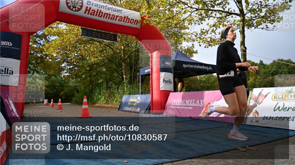 11.10.2026 - Bramfelder Halbmarathon 2026 J. Mangold http://msf.ph/oto/10830587 11.10.2026 11:17:21 Laufen 372 meine-sportfotos.de