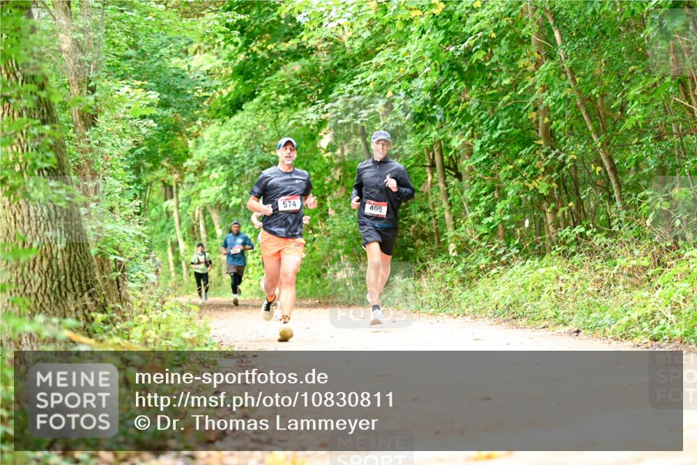11.10.2026 - Bramfelder Halbmarathon 2026 Dr. Thomas Lammeyer http://msf.ph/oto/10830811 11.10.2026 11:14:33 Laufen 574, 405 meine-sportfotos.de