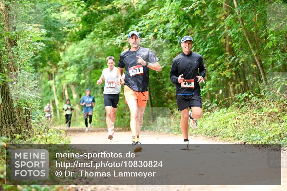 11.10.2026 - Bramfelder Halbmarathon 2026 Dr. Thomas Lammeyer http://msf.ph/oto/10830824 11.10.2026 11:14:34 Laufen 225, 574, 405 meine-sportfotos.de