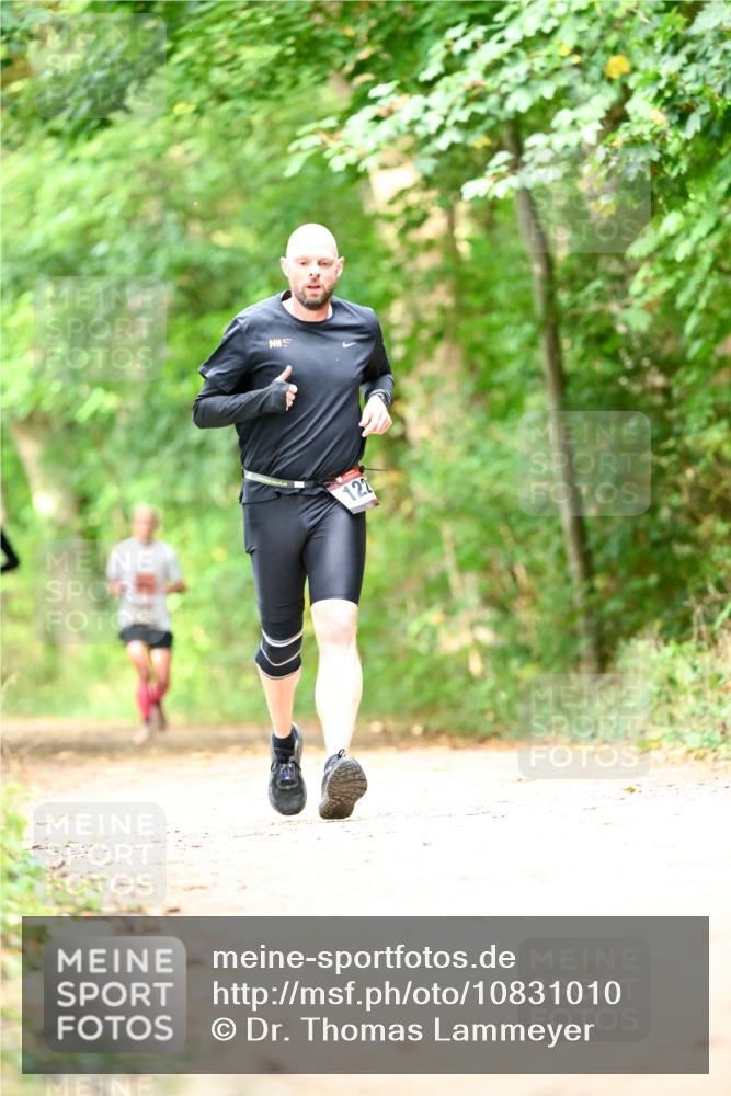 11.10.2026 - Bramfelder Halbmarathon 2026 Dr. Thomas Lammeyer http://msf.ph/oto/10831010 11.10.2026 11:15:05 Laufen 122 meine-sportfotos.de