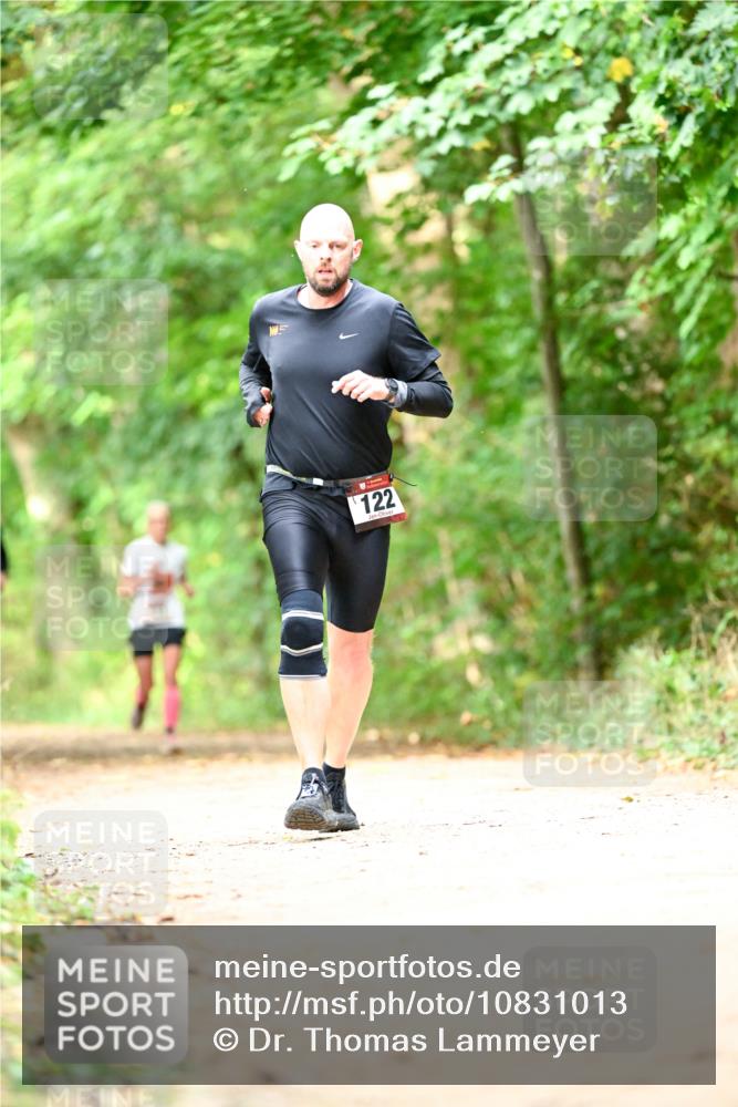 11.10.2026 - Bramfelder Halbmarathon 2026 Dr. Thomas Lammeyer http://msf.ph/oto/10831013 11.10.2026 11:15:05 Laufen 122 meine-sportfotos.de