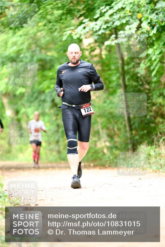 11.10.2026 - Bramfelder Halbmarathon 2026 Dr. Thomas Lammeyer http://msf.ph/oto/10831015 11.10.2026 11:15:06 Laufen 122 meine-sportfotos.de