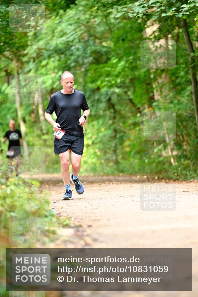 11.10.2026 - Bramfelder Halbmarathon 2026 Dr. Thomas Lammeyer http://msf.ph/oto/10831059 11.10.2026 11:15:16 Laufen 7 meine-sportfotos.de