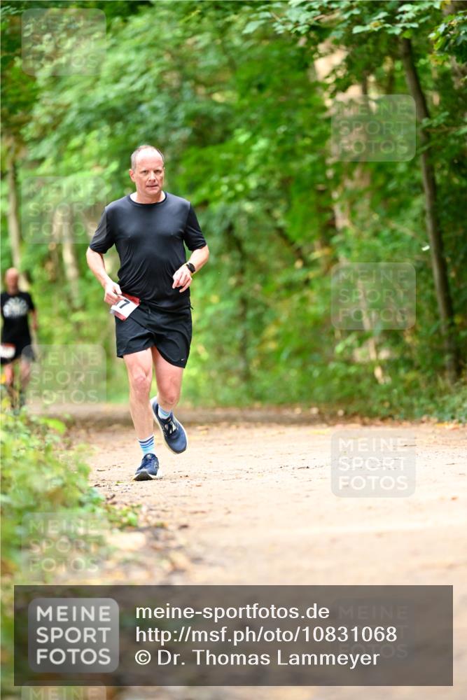 11.10.2026 - Bramfelder Halbmarathon 2026 Dr. Thomas Lammeyer http://msf.ph/oto/10831068 11.10.2026 11:15:17 Laufen  meine-sportfotos.de
