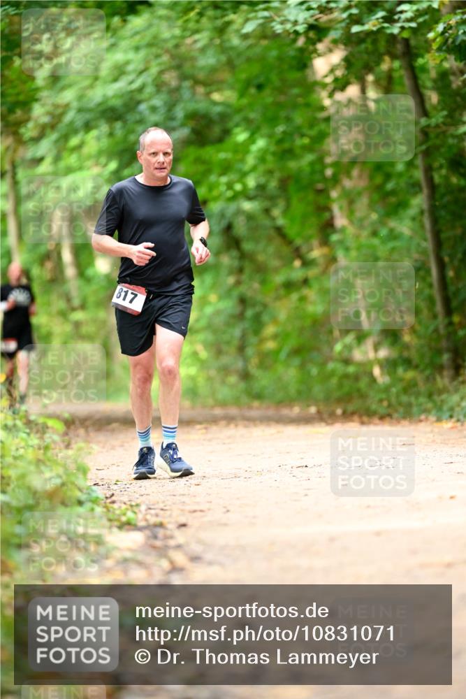 11.10.2026 - Bramfelder Halbmarathon 2026 Dr. Thomas Lammeyer http://msf.ph/oto/10831071 11.10.2026 11:15:17 Laufen 817 meine-sportfotos.de