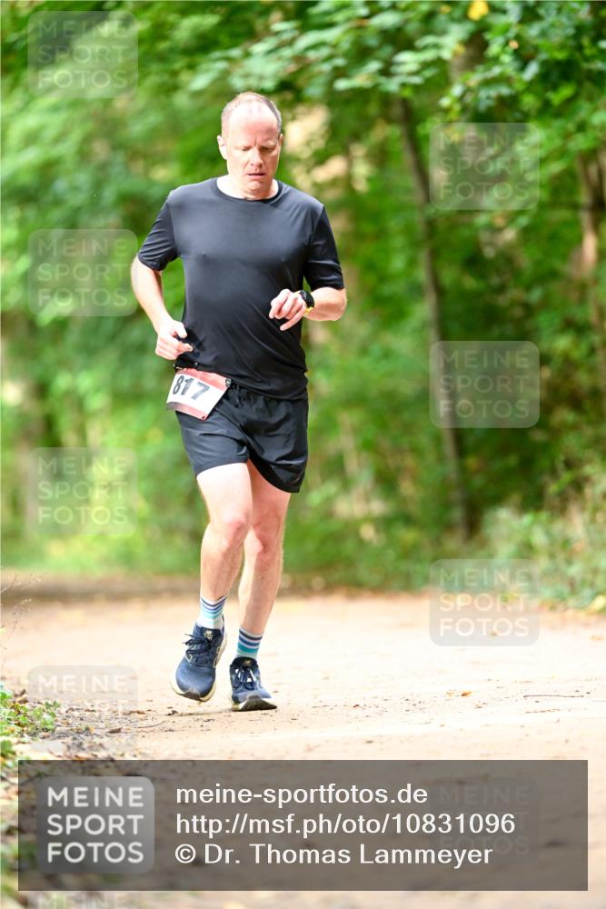 11.10.2026 - Bramfelder Halbmarathon 2026 Dr. Thomas Lammeyer http://msf.ph/oto/10831096 11.10.2026 11:15:19 Laufen 817 meine-sportfotos.de