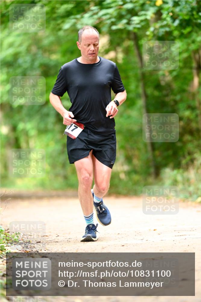11.10.2026 - Bramfelder Halbmarathon 2026 Dr. Thomas Lammeyer http://msf.ph/oto/10831100 11.10.2026 11:15:19 Laufen 17 meine-sportfotos.de
