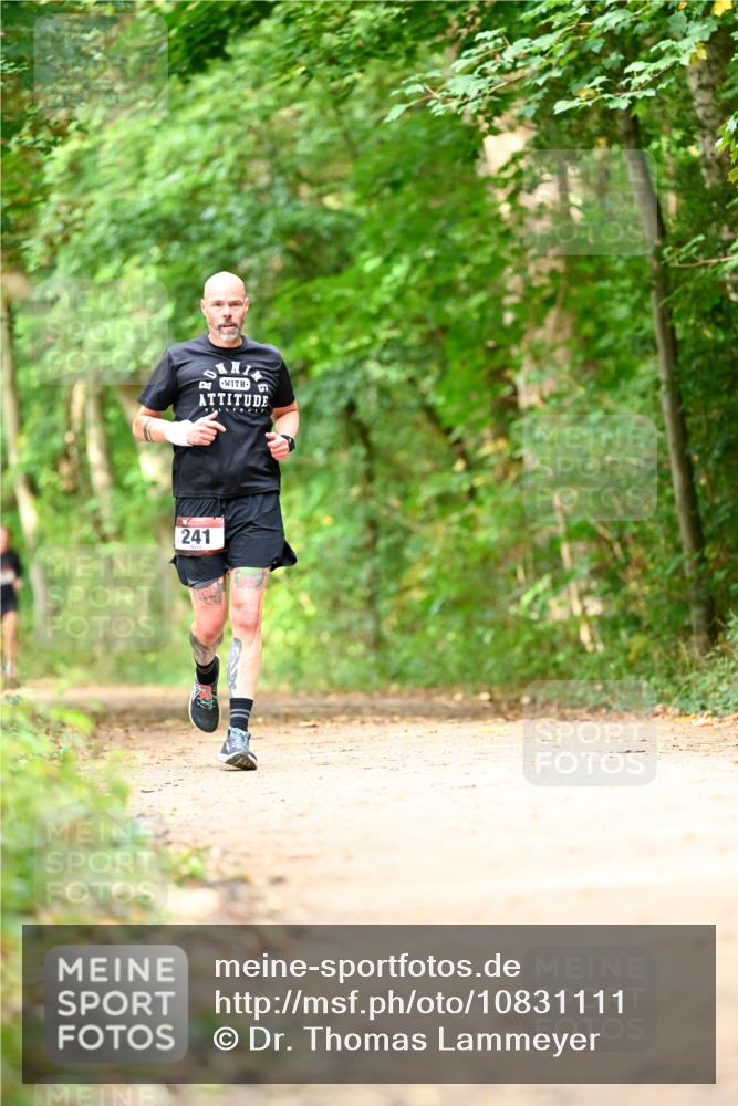 11.10.2026 - Bramfelder Halbmarathon 2026 Dr. Thomas Lammeyer http://msf.ph/oto/10831111 11.10.2026 11:15:24 Laufen 24, 241 meine-sportfotos.de