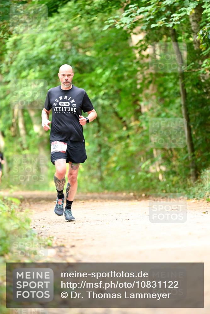 11.10.2026 - Bramfelder Halbmarathon 2026 Dr. Thomas Lammeyer http://msf.ph/oto/10831122 11.10.2026 11:15:25 Laufen  meine-sportfotos.de