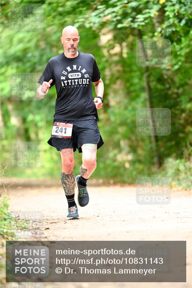 11.10.2026 - Bramfelder Halbmarathon 2026 Dr. Thomas Lammeyer http://msf.ph/oto/10831143 11.10.2026 11:15:27 Laufen 241 meine-sportfotos.de