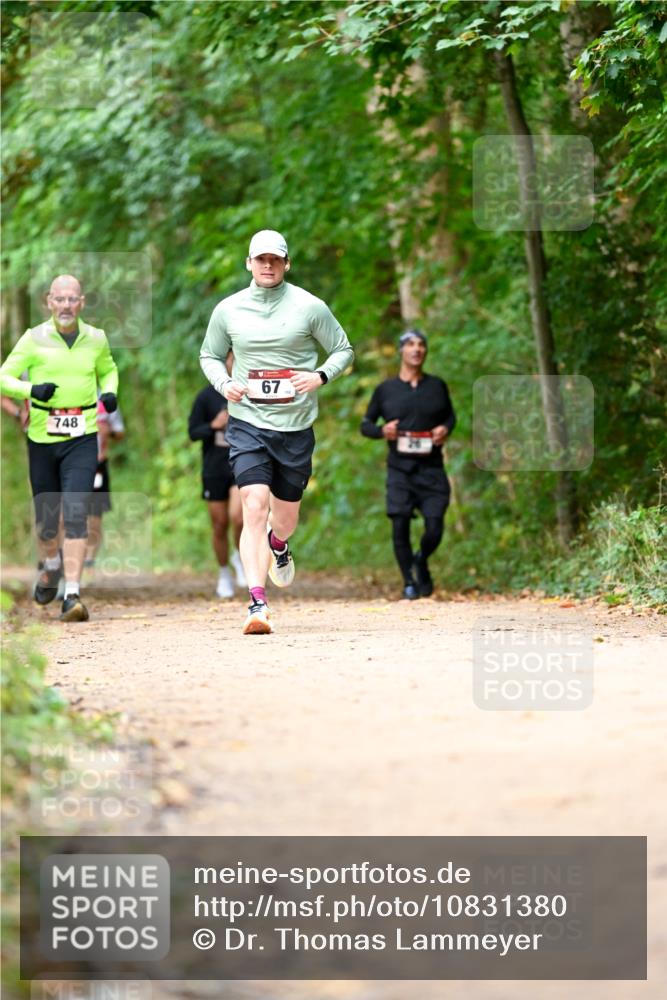 11.10.2026 - Bramfelder Halbmarathon 2026 Dr. Thomas Lammeyer http://msf.ph/oto/10831380 11.10.2026 11:16:11 Laufen 748, 67 meine-sportfotos.de
