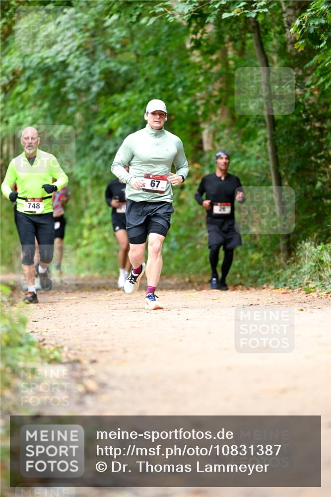 11.10.2026 - Bramfelder Halbmarathon 2026 Dr. Thomas Lammeyer http://msf.ph/oto/10831387 11.10.2026 11:16:12 Laufen 748, 67 meine-sportfotos.de
