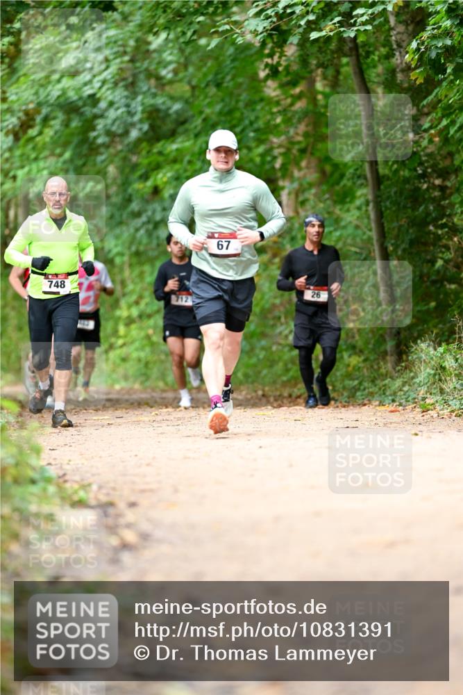 11.10.2026 - Bramfelder Halbmarathon 2026 Dr. Thomas Lammeyer http://msf.ph/oto/10831391 11.10.2026 11:16:12 Laufen 748, 712, 67, 26 meine-sportfotos.de