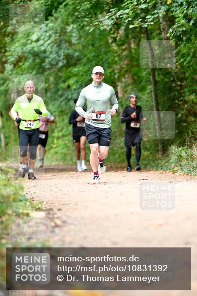 11.10.2026 - Bramfelder Halbmarathon 2026 Dr. Thomas Lammeyer http://msf.ph/oto/10831392 11.10.2026 11:16:12 Laufen 748, 67 meine-sportfotos.de