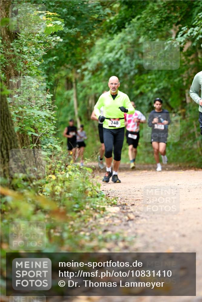 11.10.2026 - Bramfelder Halbmarathon 2026 Dr. Thomas Lammeyer http://msf.ph/oto/10831410 11.10.2026 11:16:13 Laufen 748 meine-sportfotos.de