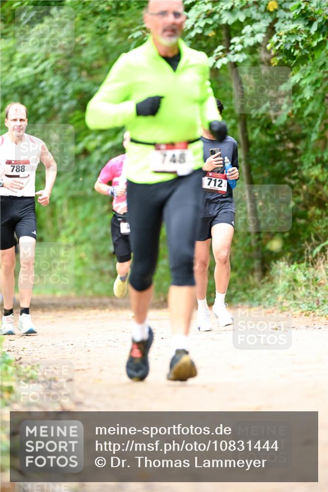 11.10.2026 - Bramfelder Halbmarathon 2026 Dr. Thomas Lammeyer http://msf.ph/oto/10831444 11.10.2026 11:16:16 Laufen 748, 788, 712 meine-sportfotos.de