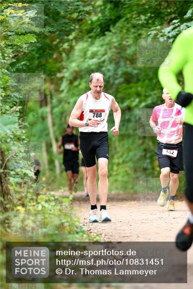 11.10.2026 - Bramfelder Halbmarathon 2026 Dr. Thomas Lammeyer http://msf.ph/oto/10831451 11.10.2026 11:16:17 Laufen 788, 482 meine-sportfotos.de