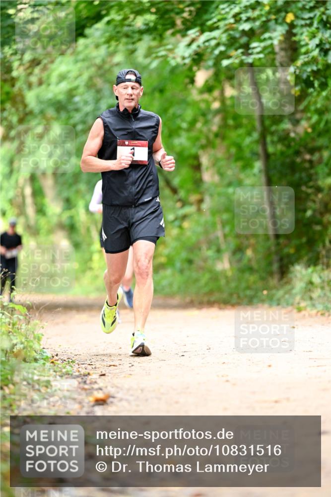 11.10.2026 - Bramfelder Halbmarathon 2026 Dr. Thomas Lammeyer http://msf.ph/oto/10831516 11.10.2026 11:16:24 Laufen  meine-sportfotos.de