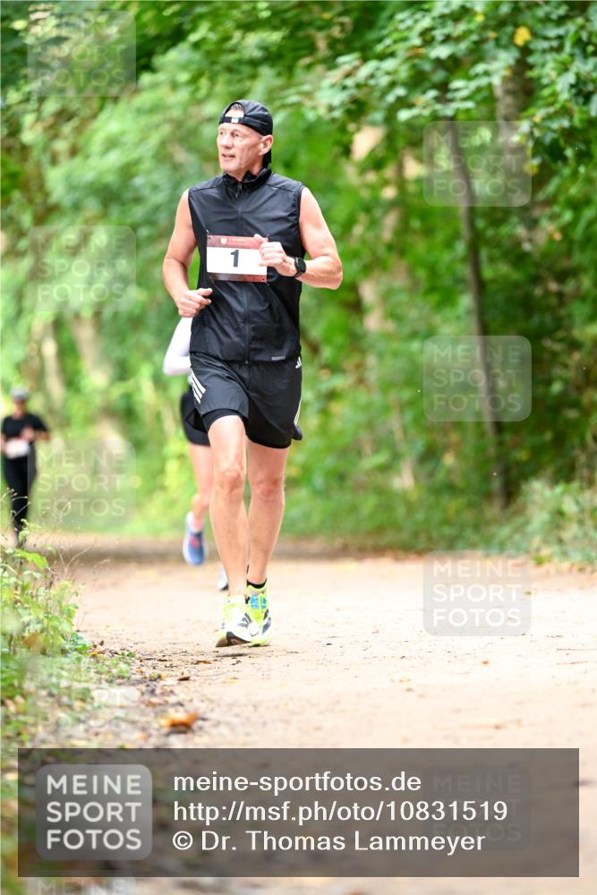 11.10.2026 - Bramfelder Halbmarathon 2026 Dr. Thomas Lammeyer http://msf.ph/oto/10831519 11.10.2026 11:16:24 Laufen  meine-sportfotos.de