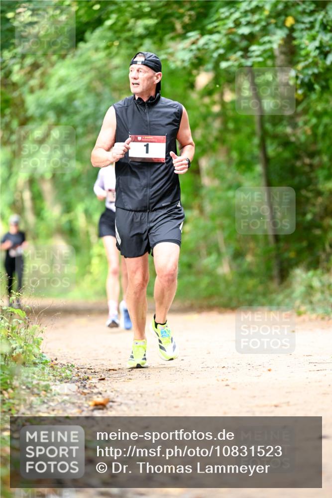 11.10.2026 - Bramfelder Halbmarathon 2026 Dr. Thomas Lammeyer http://msf.ph/oto/10831523 11.10.2026 11:16:24 Laufen  meine-sportfotos.de