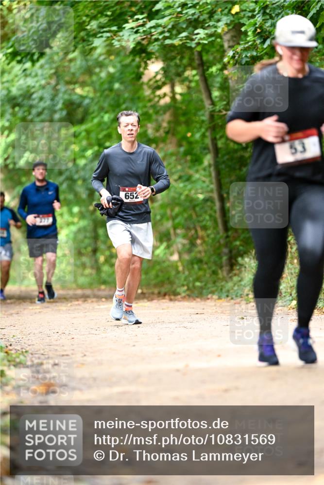 11.10.2026 - Bramfelder Halbmarathon 2026 Dr. Thomas Lammeyer http://msf.ph/oto/10831569 11.10.2026 11:16:38 Laufen 652, 53 meine-sportfotos.de