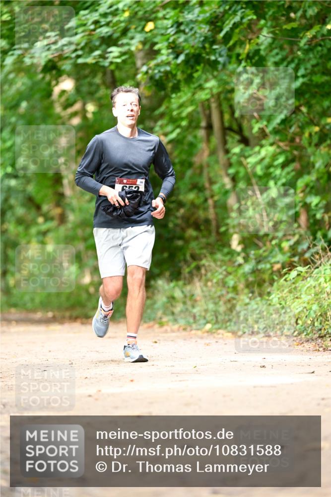 11.10.2026 - Bramfelder Halbmarathon 2026 Dr. Thomas Lammeyer http://msf.ph/oto/10831588 11.10.2026 11:16:39 Laufen  meine-sportfotos.de