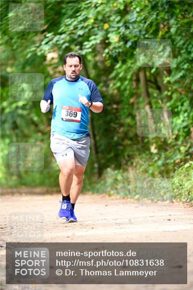 11.10.2026 - Bramfelder Halbmarathon 2026 Dr. Thomas Lammeyer http://msf.ph/oto/10831638 11.10.2026 11:16:45 Laufen 369, 3 meine-sportfotos.de