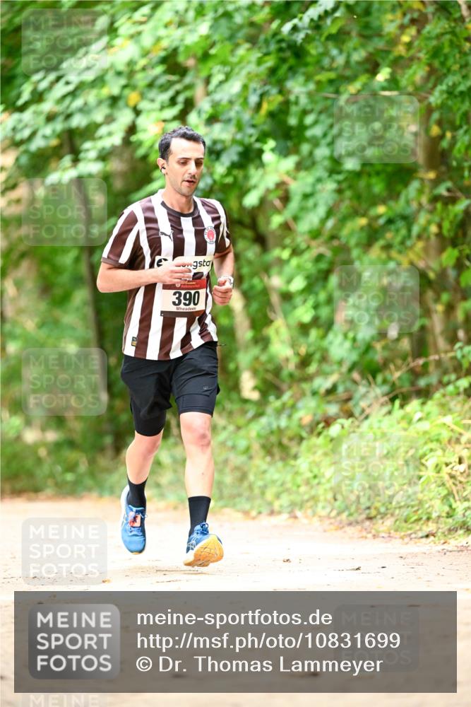 11.10.2026 - Bramfelder Halbmarathon 2026 Dr. Thomas Lammeyer http://msf.ph/oto/10831699 11.10.2026 11:16:57 Laufen 390 meine-sportfotos.de