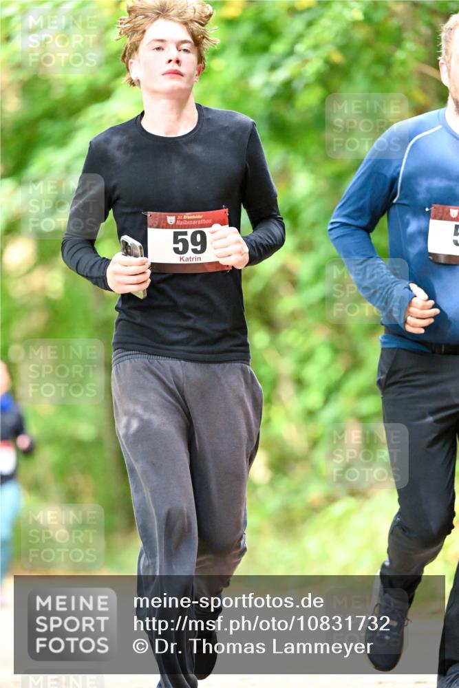 11.10.2026 - Bramfelder Halbmarathon 2026 Dr. Thomas Lammeyer http://msf.ph/oto/10831732 11.10.2026 11:17:07 Laufen 35, 59 meine-sportfotos.de