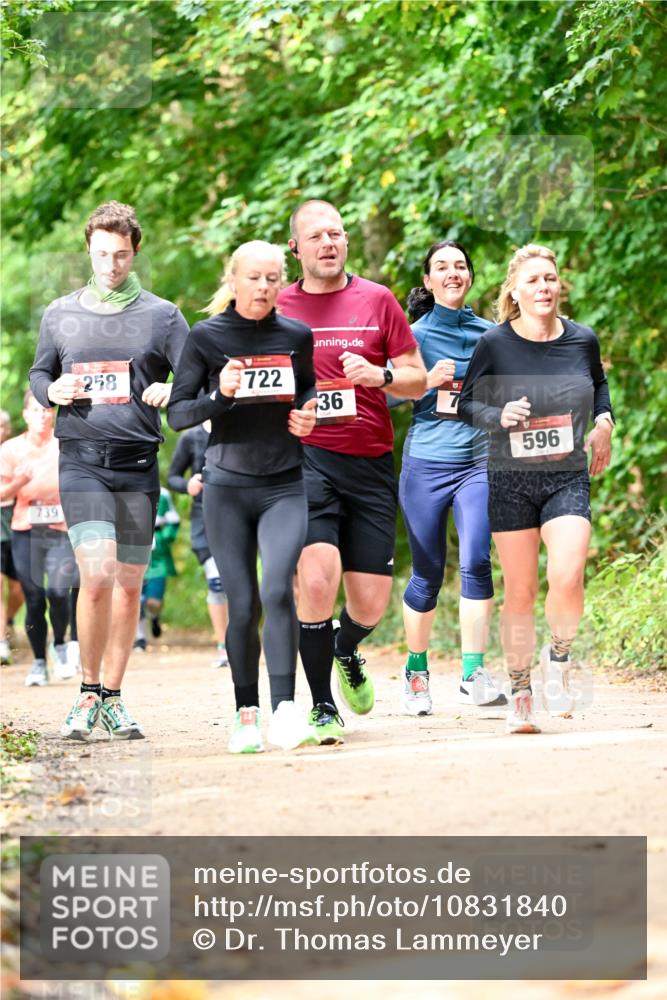 11.10.2026 - Bramfelder Halbmarathon 2026 Dr. Thomas Lammeyer http://msf.ph/oto/10831840 11.10.2026 11:17:21 Laufen 739, 258, 722, 36, 596 meine-sportfotos.de