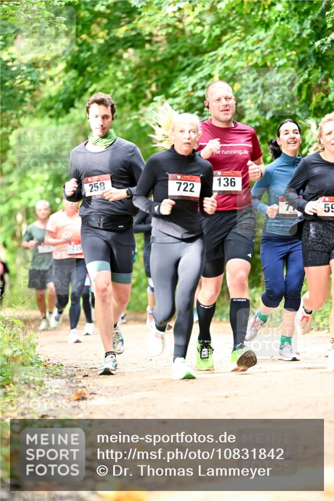 11.10.2026 - Bramfelder Halbmarathon 2026 Dr. Thomas Lammeyer http://msf.ph/oto/10831842 11.10.2026 11:17:21 Laufen 739, 258, 136, 722, 5, 59 meine-sportfotos.de