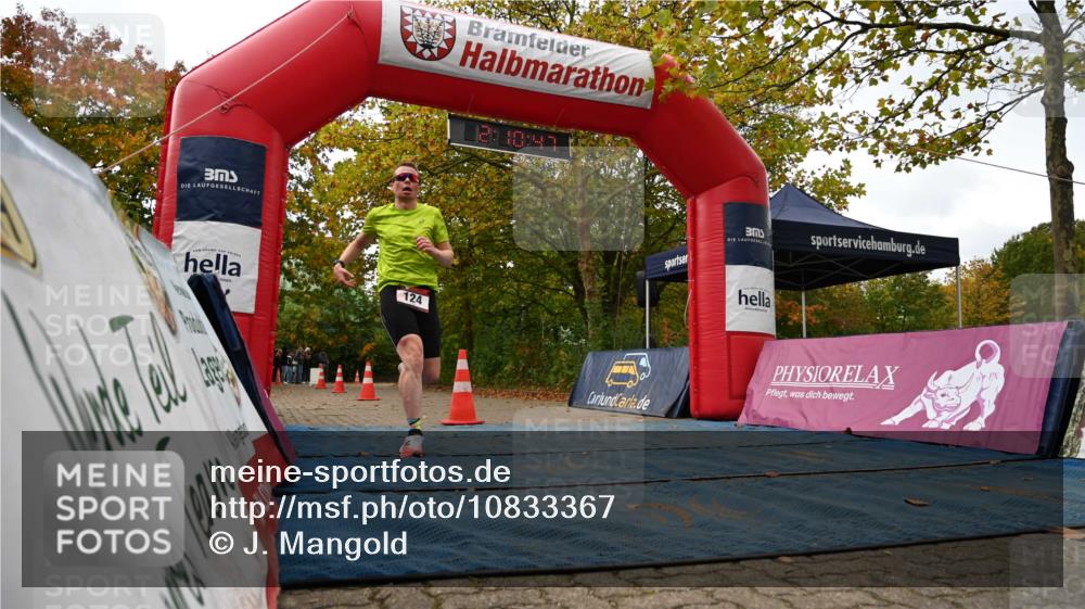 11.10.2026 - Bramfelder Halbmarathon 2026 J. Mangold http://msf.ph/oto/10833367 11.10.2026 11:40:46 Laufen 124, 489 meine-sportfotos.de