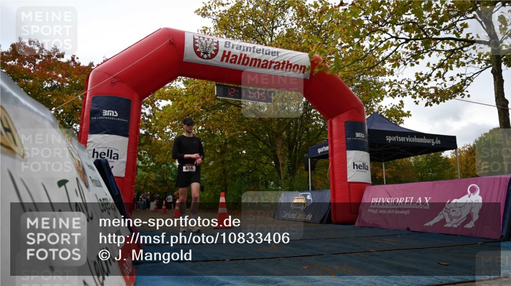 11.10.2026 - Bramfelder Halbmarathon 2026 J. Mangold http://msf.ph/oto/10833406 11.10.2026 11:41:04 Laufen 656 meine-sportfotos.de