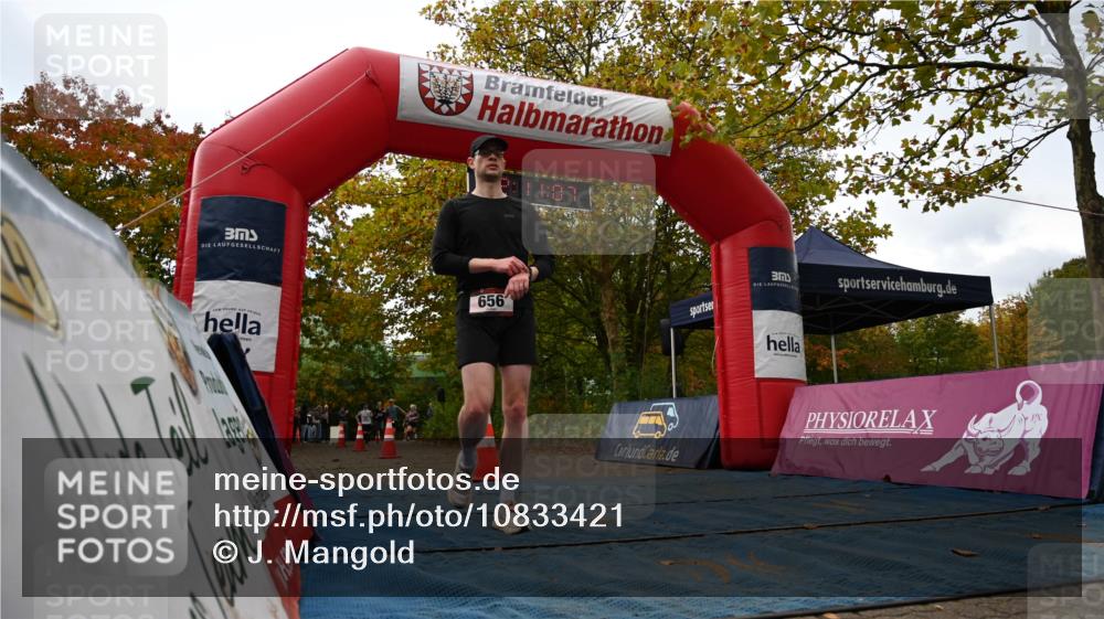 11.10.2026 - Bramfelder Halbmarathon 2026 J. Mangold http://msf.ph/oto/10833421 11.10.2026 11:41:05 Laufen 656 meine-sportfotos.de