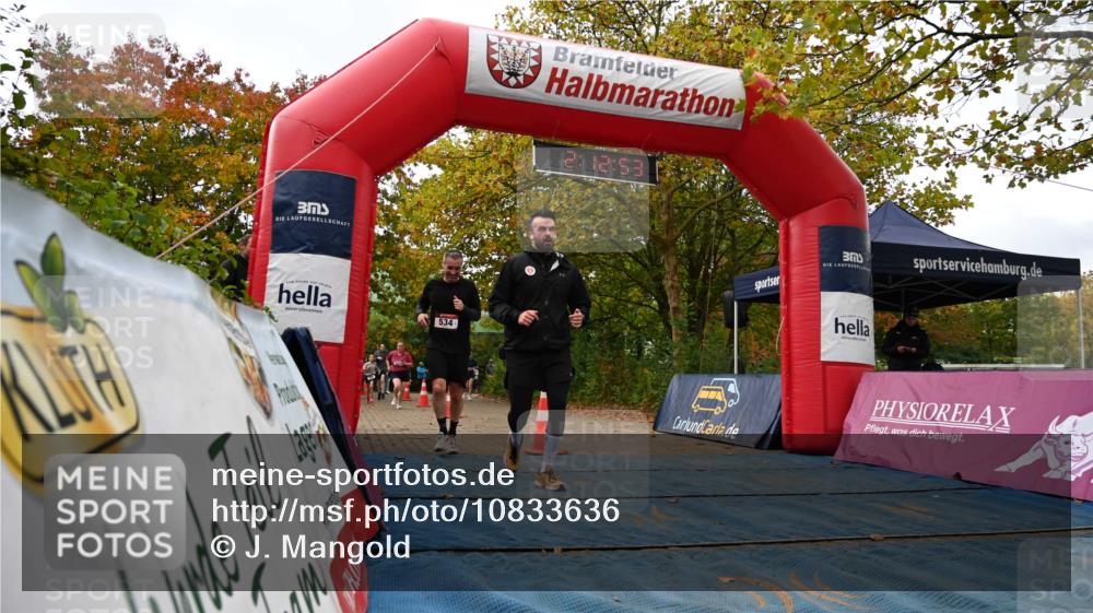11.10.2026 - Bramfelder Halbmarathon 2026 J. Mangold http://msf.ph/oto/10833636 11.10.2026 11:42:52 Laufen 293, 425, 534, 628, 649 meine-sportfotos.de
