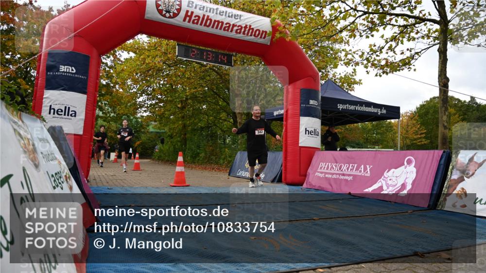 11.10.2026 - Bramfelder Halbmarathon 2026 J. Mangold http://msf.ph/oto/10833754 11.10.2026 11:43:13 Laufen 342, 533, 579, 744 meine-sportfotos.de