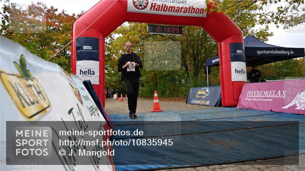 11.10.2026 - Bramfelder Halbmarathon 2026 J. Mangold http://msf.ph/oto/10835945 11.10.2026 11:43:28 Laufen 541 meine-sportfotos.de