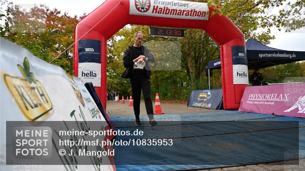 11.10.2026 - Bramfelder Halbmarathon 2026 J. Mangold http://msf.ph/oto/10835953 11.10.2026 11:43:28 Laufen 541 meine-sportfotos.de