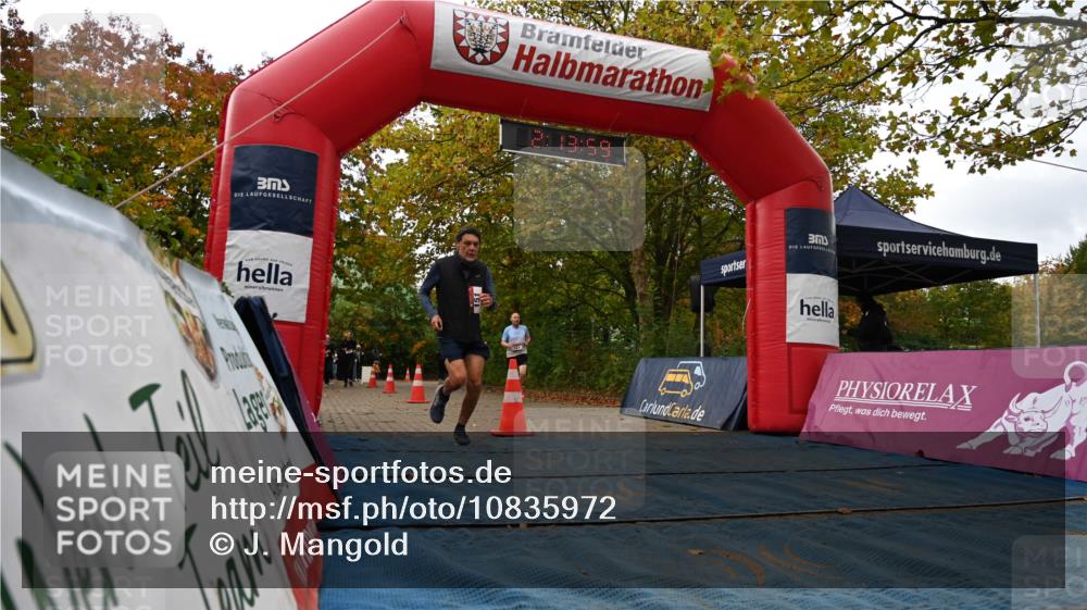11.10.2026 - Bramfelder Halbmarathon 2026 J. Mangold http://msf.ph/oto/10835972 11.10.2026 11:43:57 Laufen 151, 357, 485, 646, 721 meine-sportfotos.de