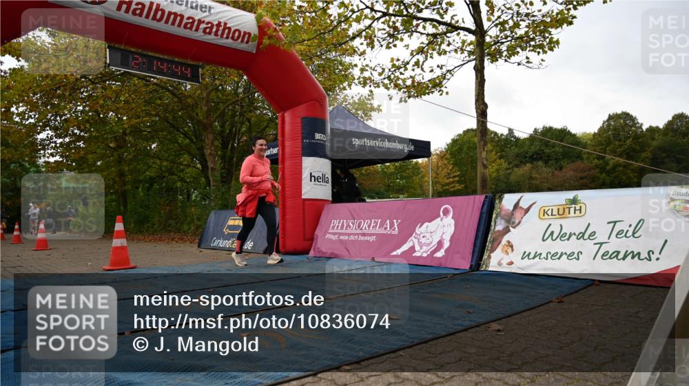 11.10.2026 - Bramfelder Halbmarathon 2026 J. Mangold http://msf.ph/oto/10836074 11.10.2026 11:44:42 Laufen 765 meine-sportfotos.de