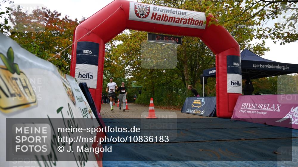 11.10.2026 - Bramfelder Halbmarathon 2026 J. Mangold http://msf.ph/oto/10836183 11.10.2026 11:45:53 Laufen 783, 784 meine-sportfotos.de