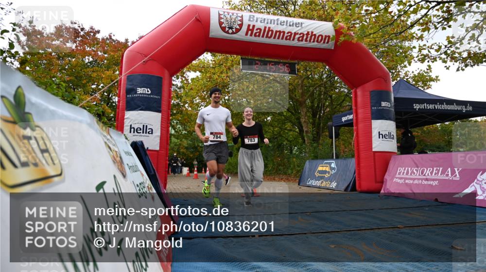 11.10.2026 - Bramfelder Halbmarathon 2026 J. Mangold http://msf.ph/oto/10836201 11.10.2026 11:45:55 Laufen 783, 784 meine-sportfotos.de