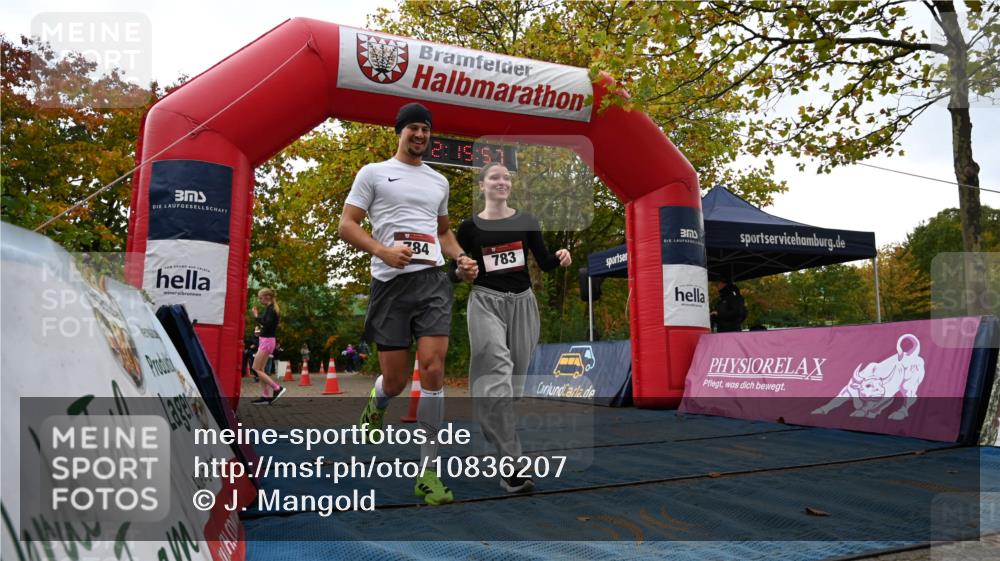 11.10.2026 - Bramfelder Halbmarathon 2026 J. Mangold http://msf.ph/oto/10836207 11.10.2026 11:45:55 Laufen 783, 784 meine-sportfotos.de