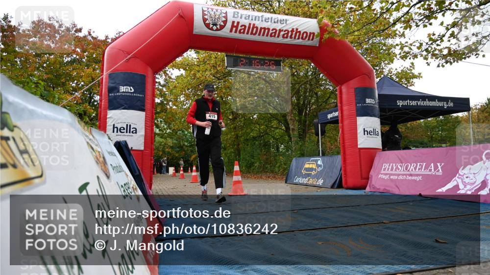 11.10.2026 - Bramfelder Halbmarathon 2026 J. Mangold http://msf.ph/oto/10836242 11.10.2026 11:46:25 Laufen  meine-sportfotos.de